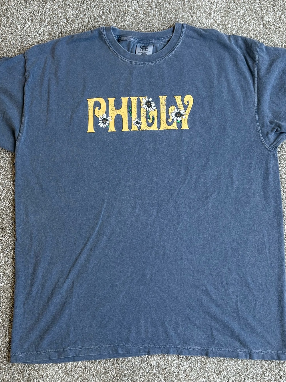 Comfort Color’s Men's Navy Philly Daisy Graphic Tee